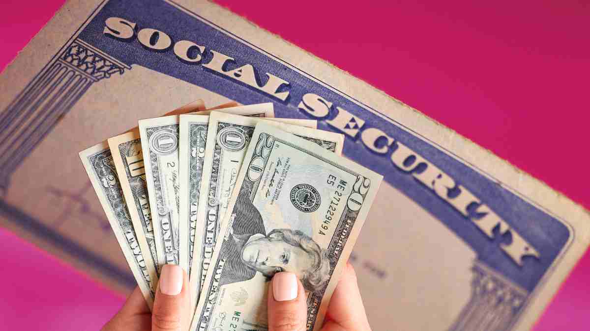 SSDI payment in December: check the next dates Social Security set after this payday