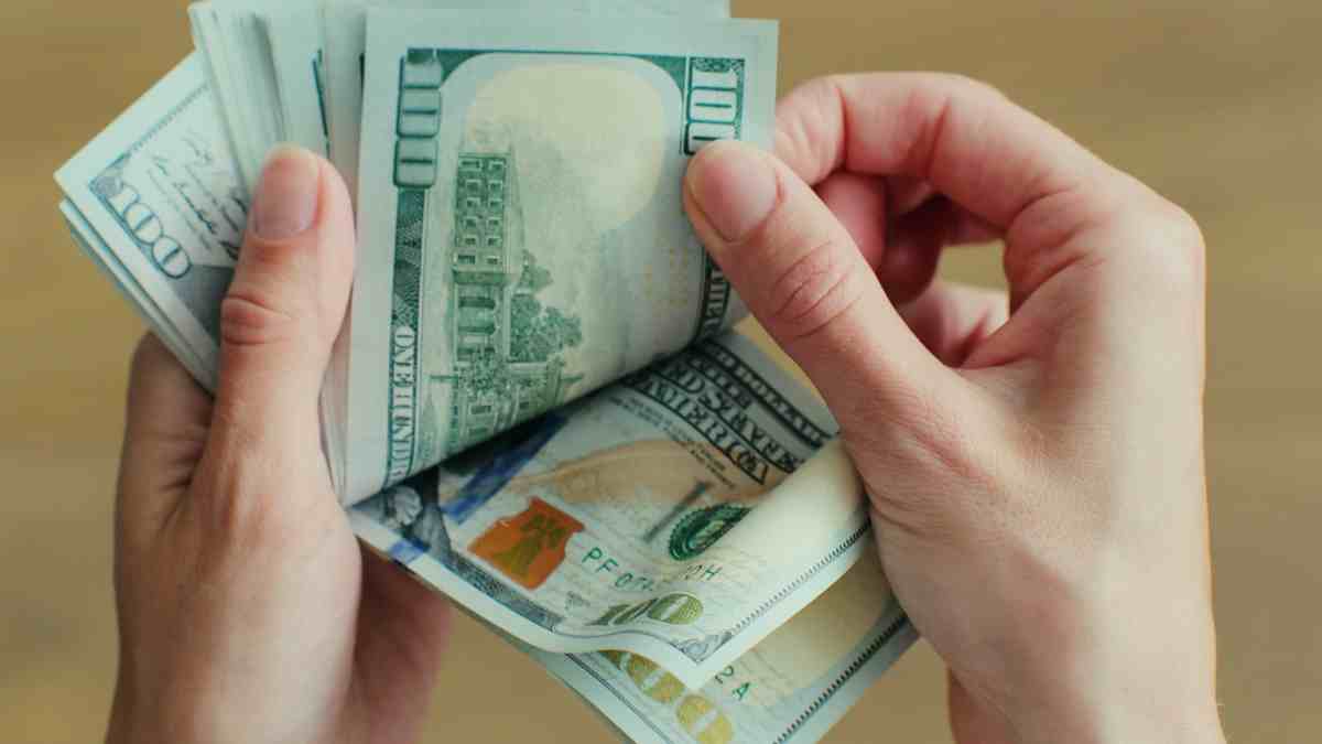 SSDI payments: Average checks for a spouse and a child after the Social Security 2025 COLA increase & paydays