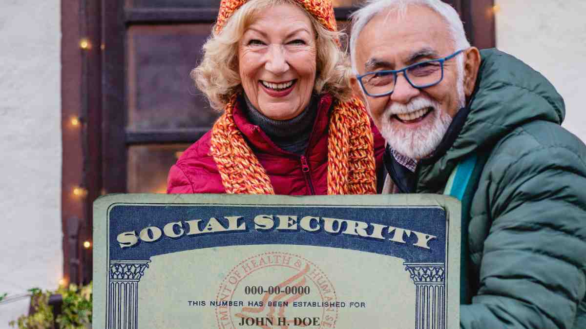 Senior couples get Social Security payment in 48 hours