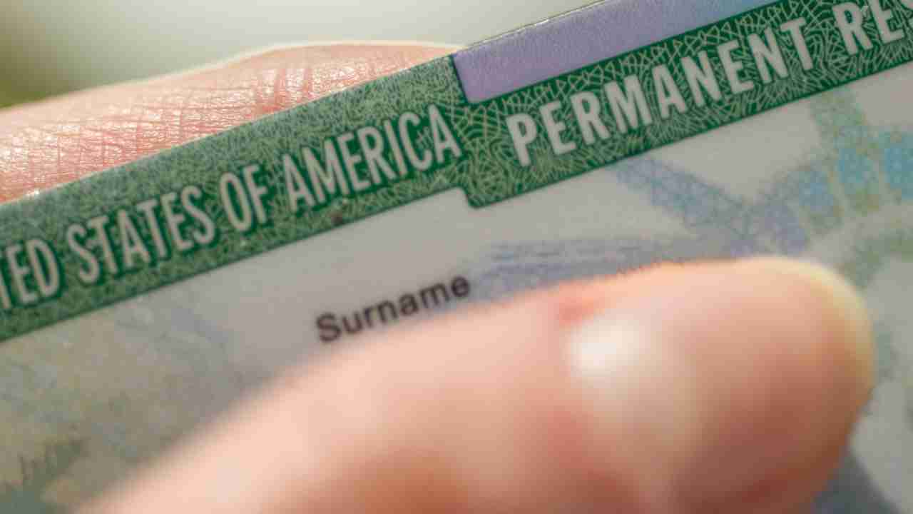 How to apply for a Green Card in the United States in 2025