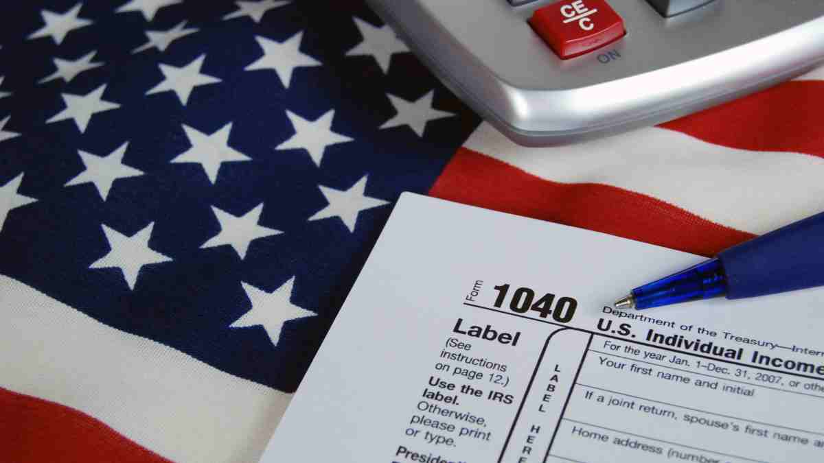 Can I qualify for the IRS EITC if I am a Veteran or member of the military?