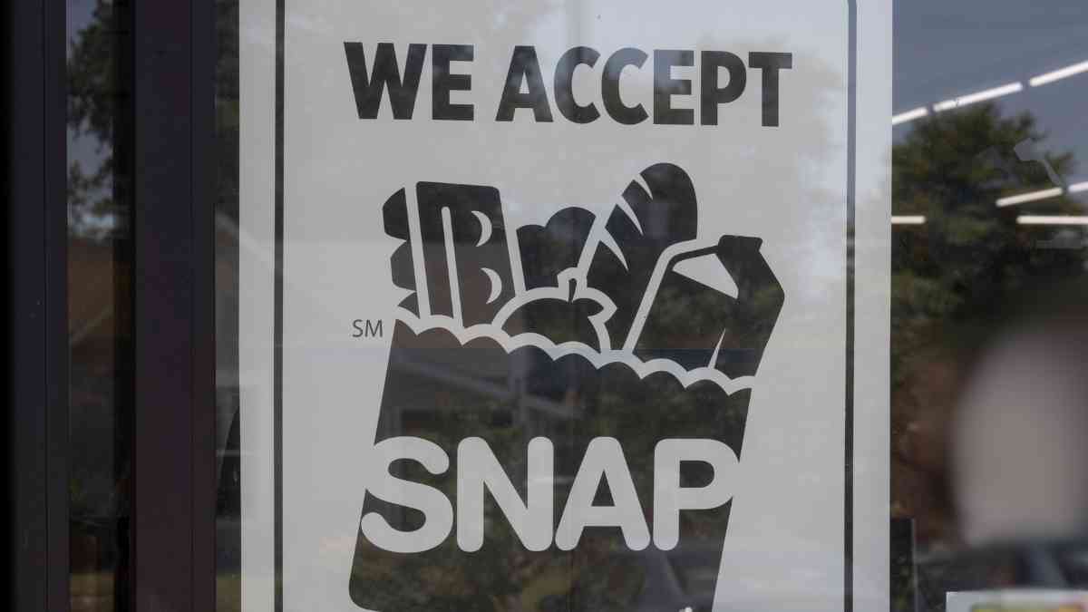 SNAP in Texas and Florida: More than 14 payment dates left in February & checks