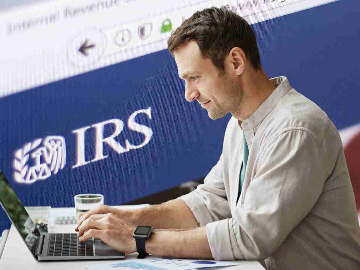IRS: What Should I Do If My Tax Refund Has Not Been Deposited Within 21 Days?
