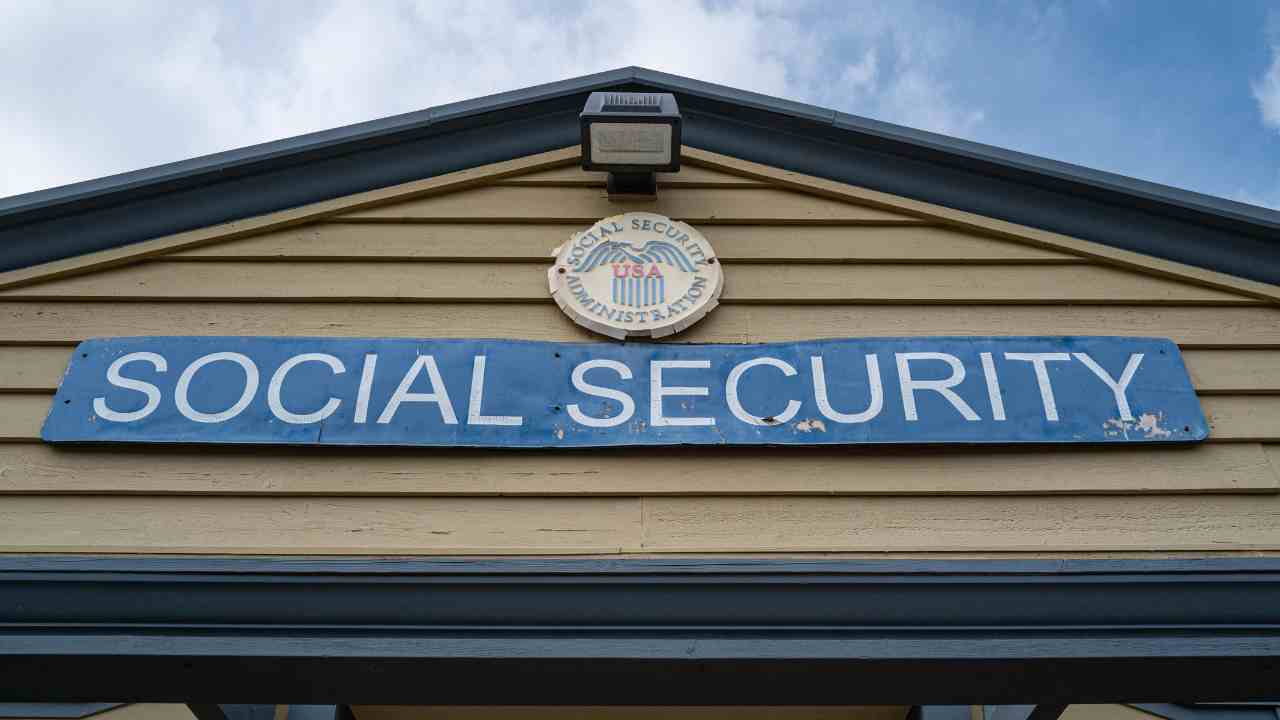 10 things workers should know about Social Security payments in the United States in 2025