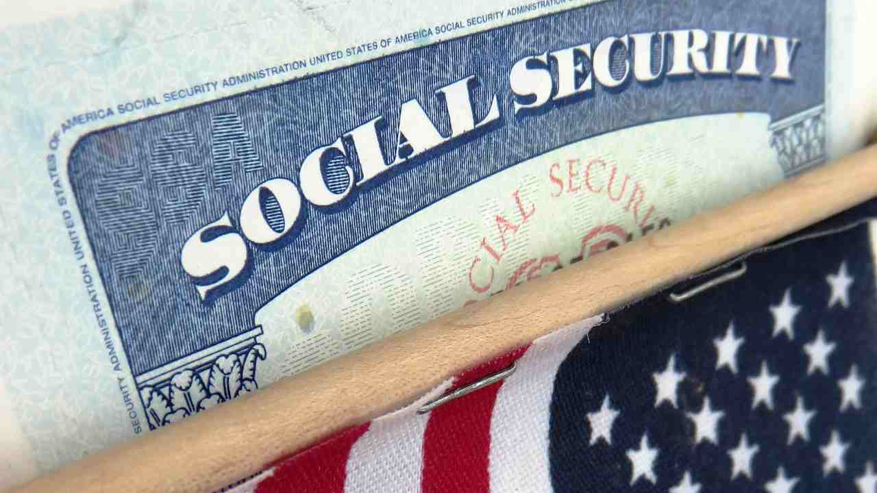 Payments for retirees and disability beneficiaries: Social Security dates in July