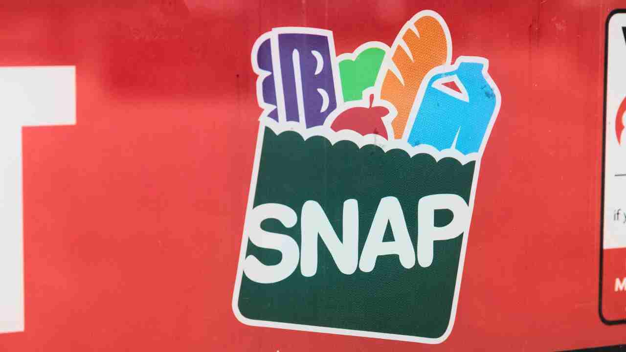 SNAP benefits to be sent this week in 12 States (July 21-27) & August paydays