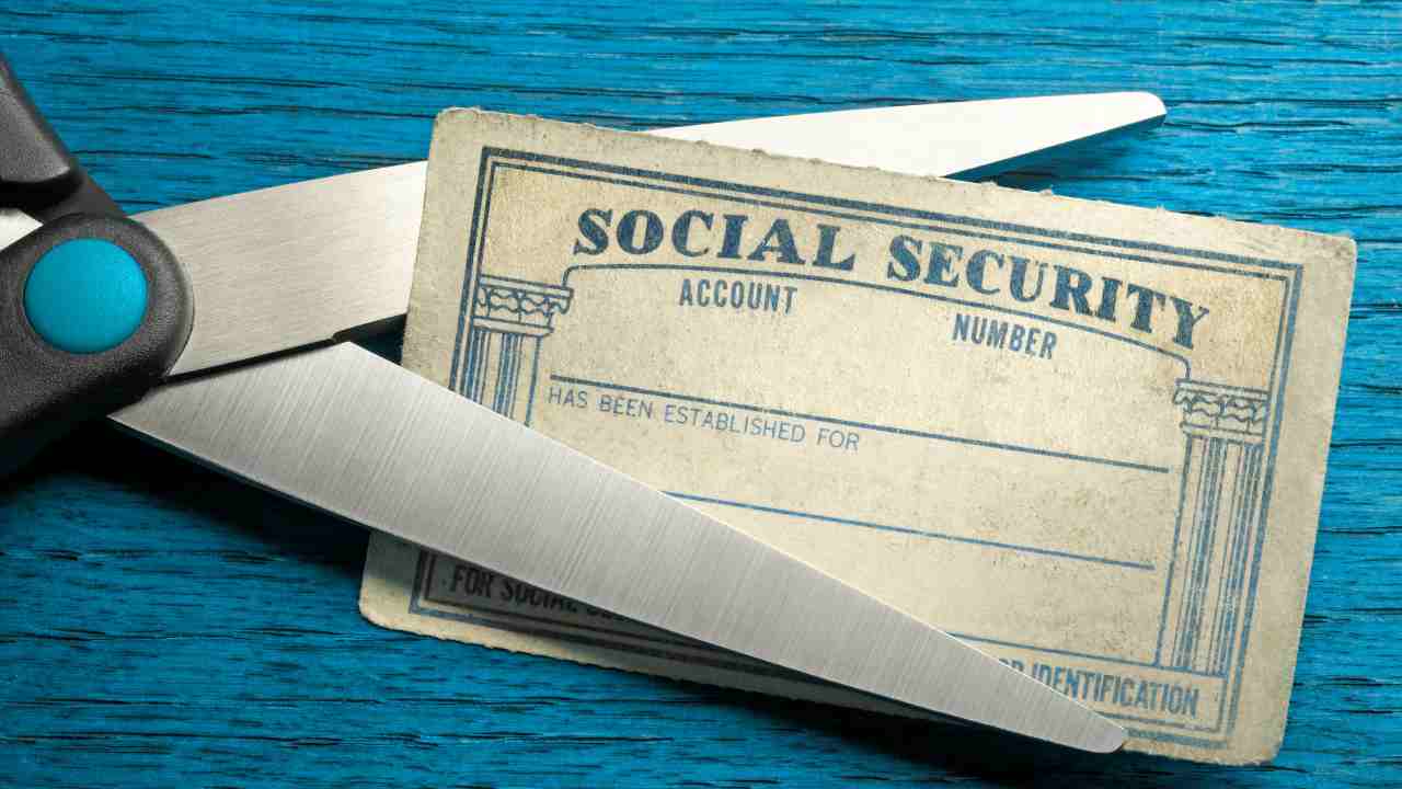 The US Government confirms it: reasons for losing your Social Security payment