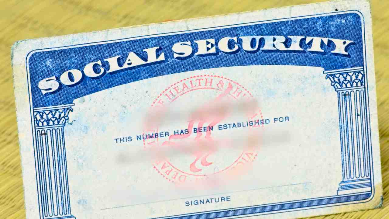 Retirees aged 66-67 to collect a Social Security direct deposit on these 3 dates if eligible