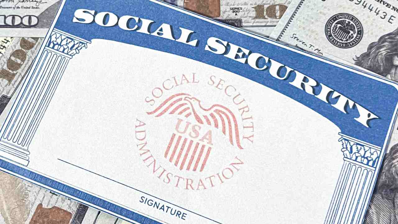 Retirees may want to do this in mid-October, save this date if you are on Social Security