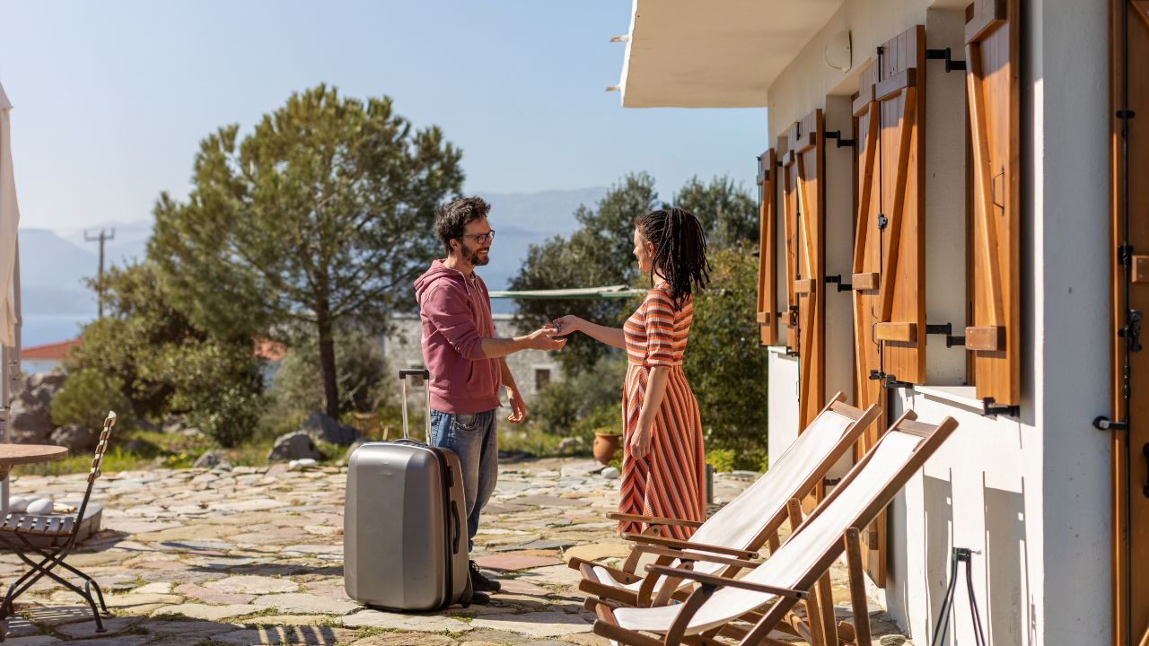 He Rented His House on Airbnb: Then Got a $1,500 Power Bill