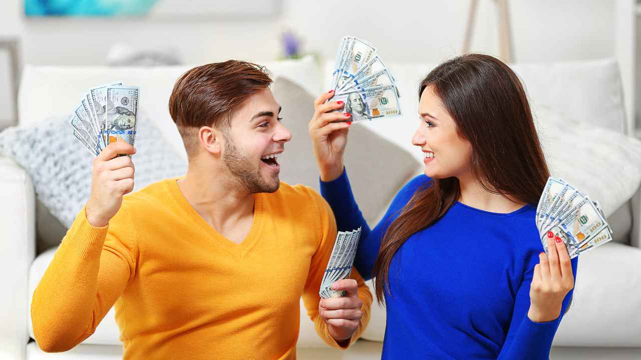 Over 1M American Taxpayers to Get ”STAR” Tax Refunds Quite Soon