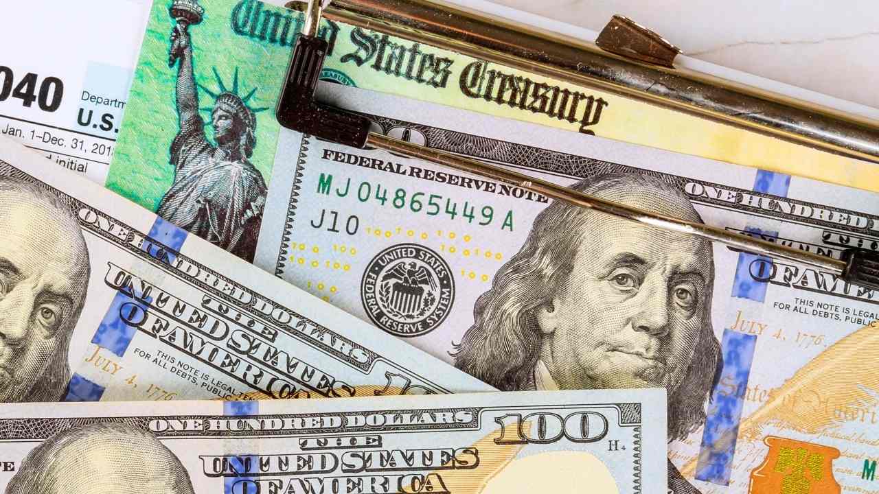 Alaska’s 2025 PFD: $1,702 Stimulus Checks Confirmed for Eligible Residents