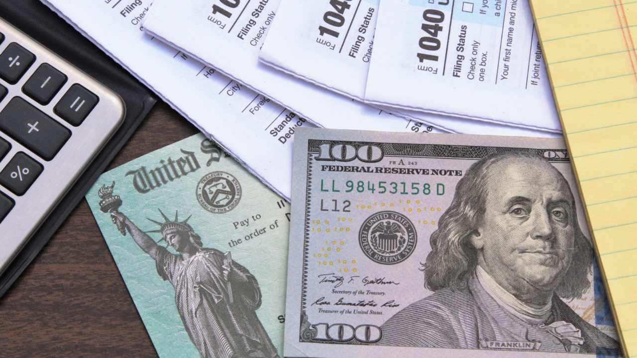 Don’t Miss Your Tax Refund: IRS Axes Paper Checks by Trump’s Order