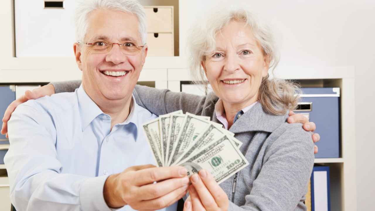 The Average and Top Social Security Benefits in September 2025 by Age