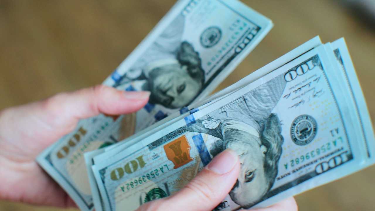 Trump Stimulus Checks Proposed Under New “American Worker Rebate Act”