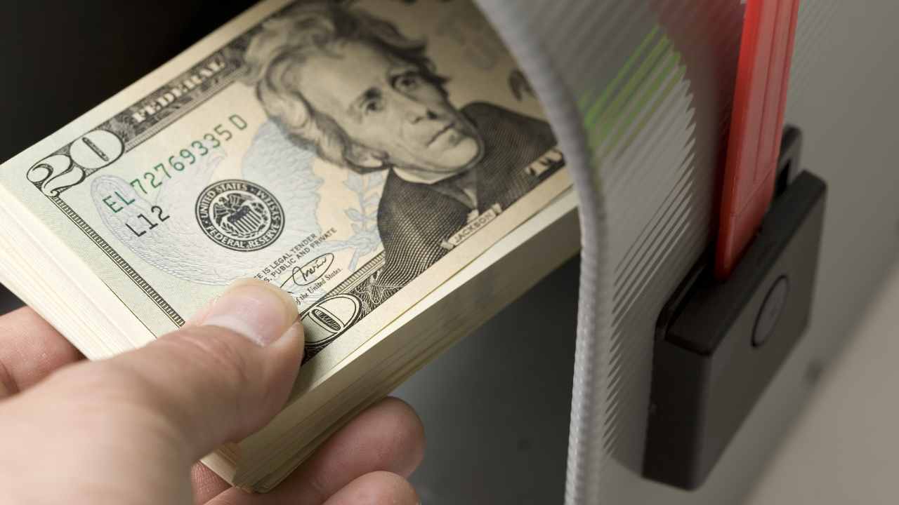 IRS Tax Refunds: What the Government Shutdown Could Do to Your Check Arrival Date