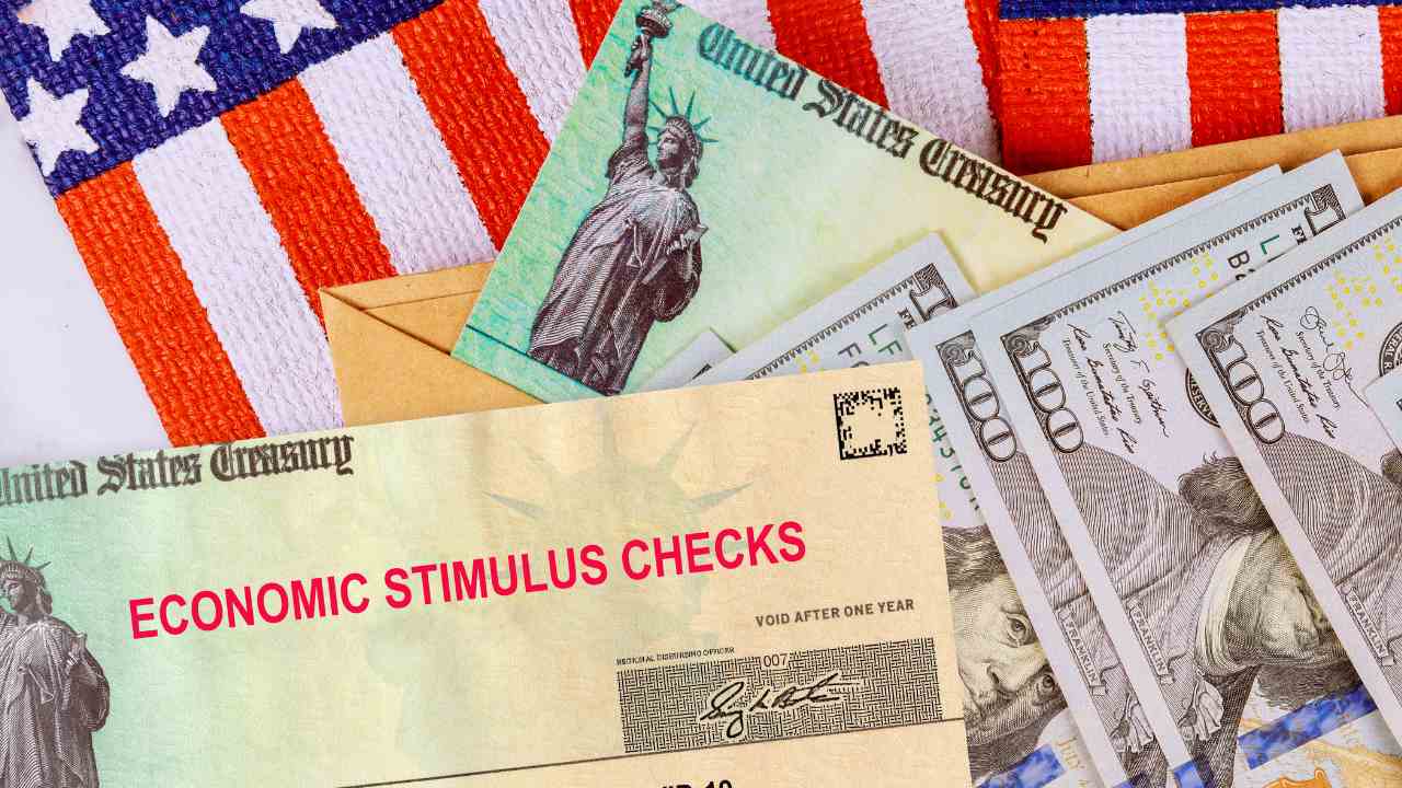 The Truth About the $1,390 Stimulus Checks Viral Posts and What the IRS Explained