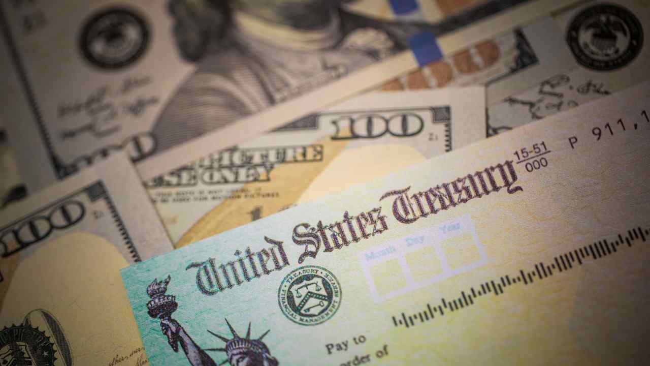 The $1,130 Stimulus Checks Thousands Are Getting After Just a Few Requirements