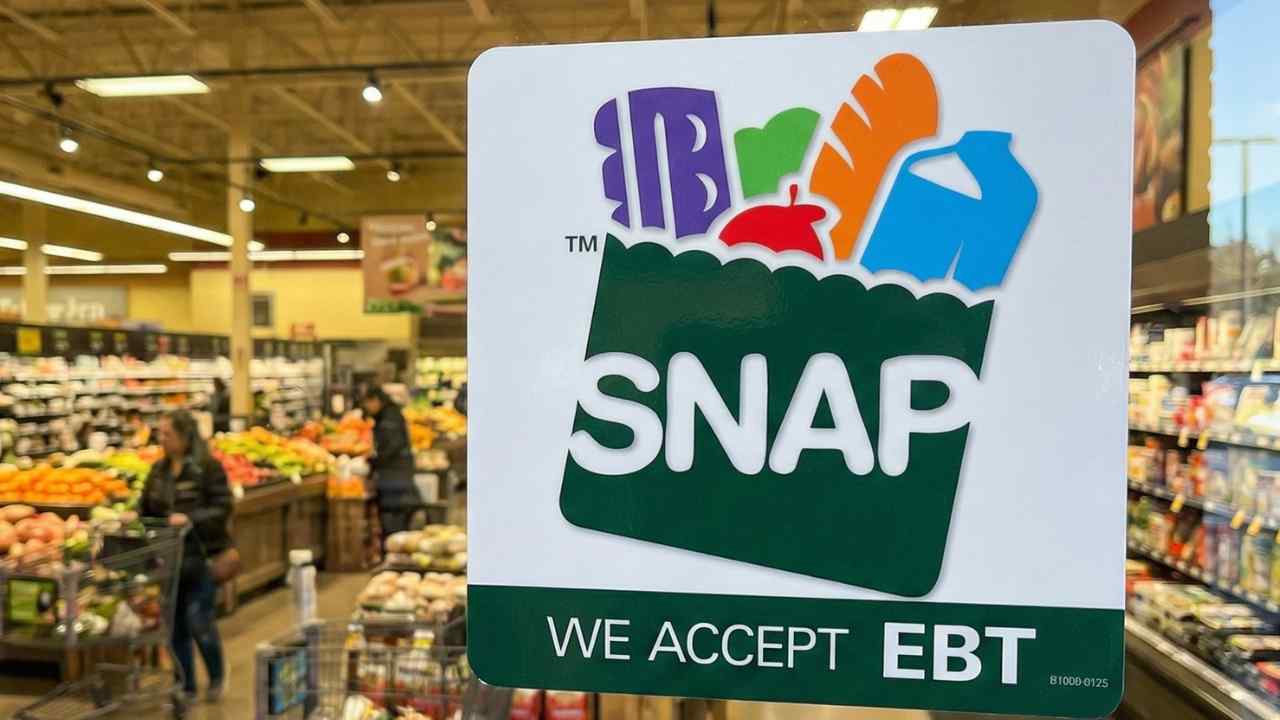 Trump Drops Plan to Force SNAP Recipients to Re-Apply: Some Beneficiaries Still Have to Do It