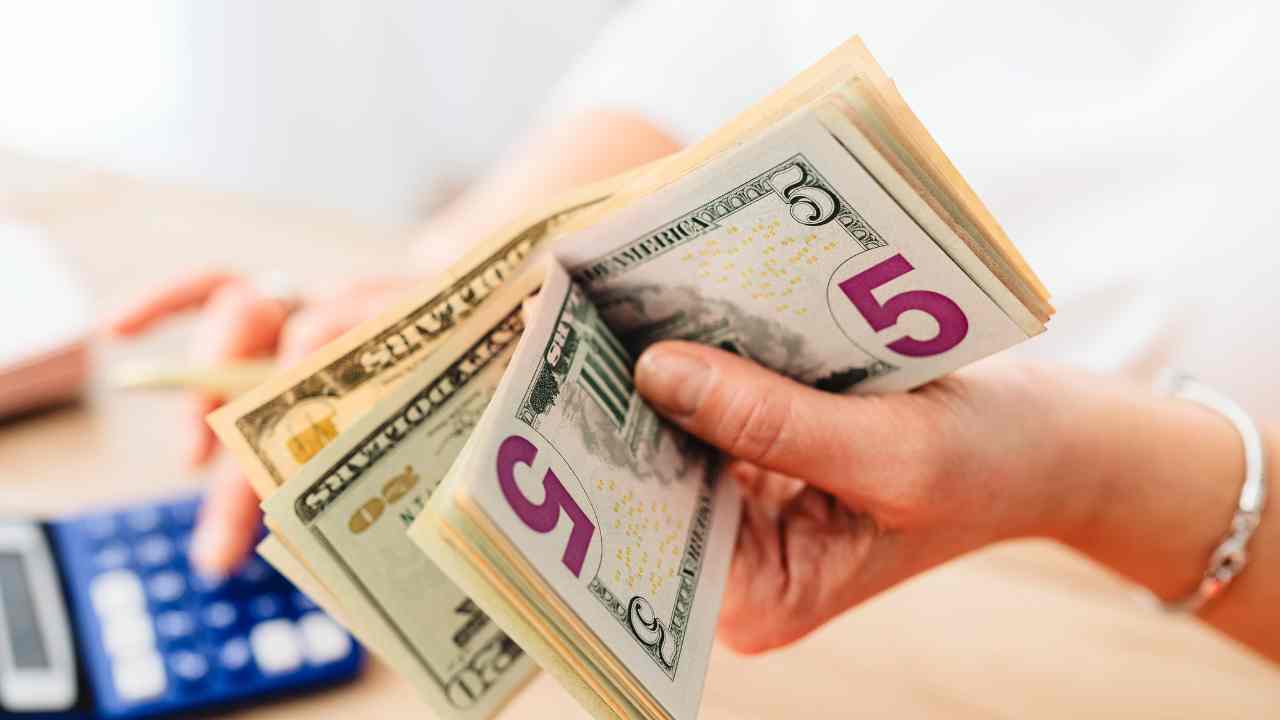 Which U.S. States Are Still Sending Tax Rebates or Refunds Before 2025 Ends