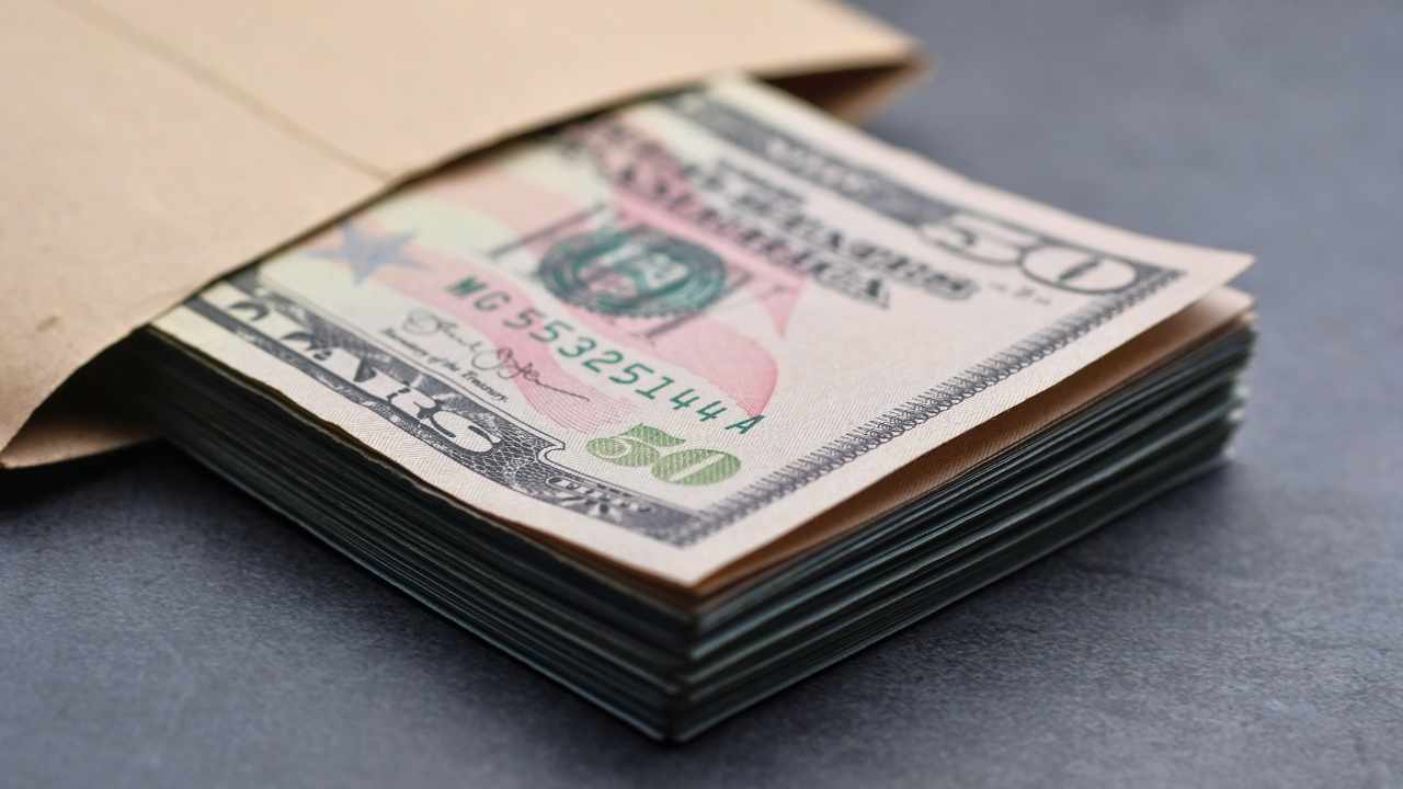 Three States Are Leading the Way in Stimulus Checks in December: Alaska, New York, and California