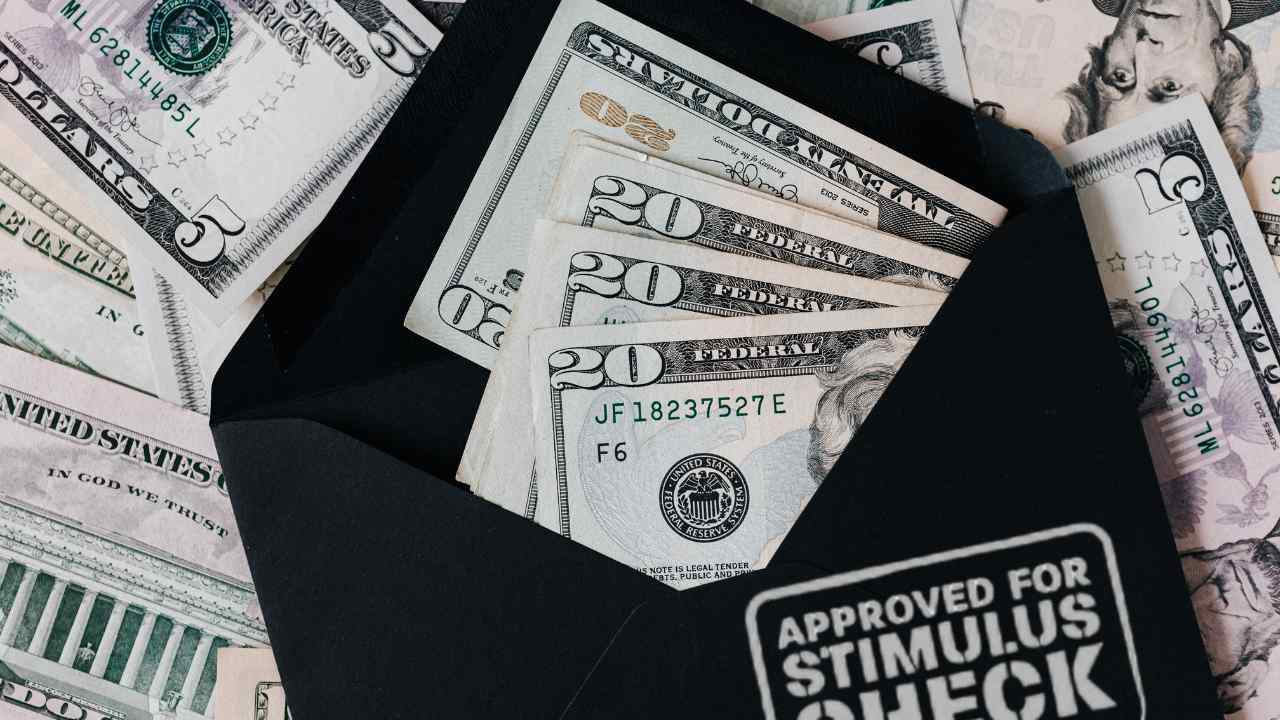 $2,000 Direct Payments Proposed: Eligibility Requirements and Projected Timeline