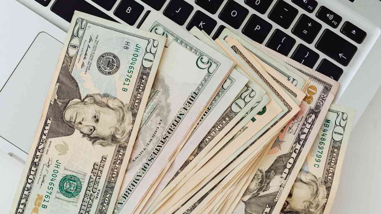 The Wave of Tax Refunds That Brings Relief to Millions of Americans on Christmas Eve