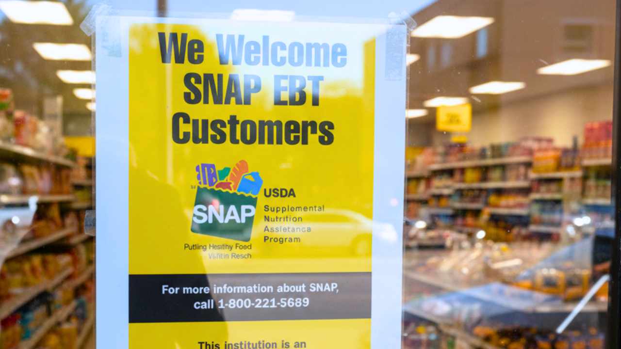 The New SNAP Benefits Rules: Cuts, Expanded Work Requirements, and Increased Payments