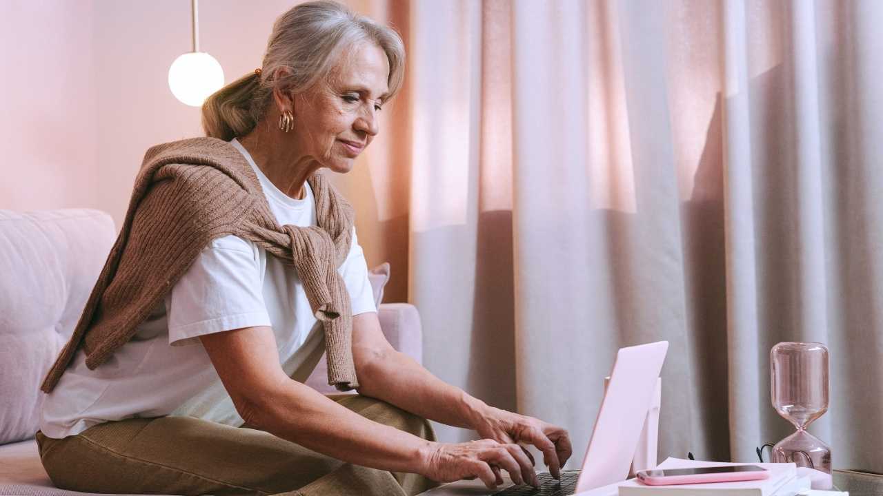 The 8% Annual Bonus the Government Pays You to Wait for Retirement