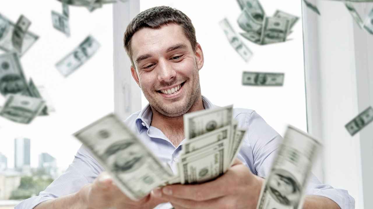 Current IRS Tax Refunds Are $350 Bigger Than Last Year