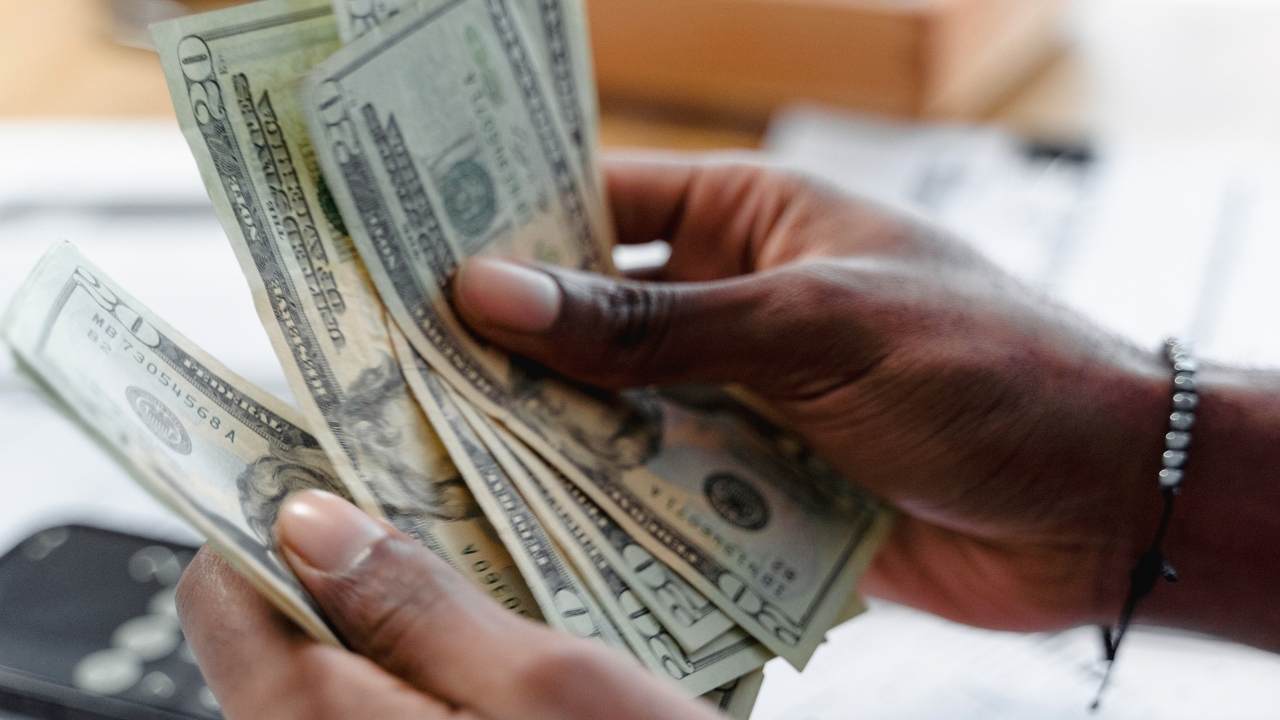 Why This Month’s SSI Payments “Aren’t Arriving” in March but They’re Not Lost