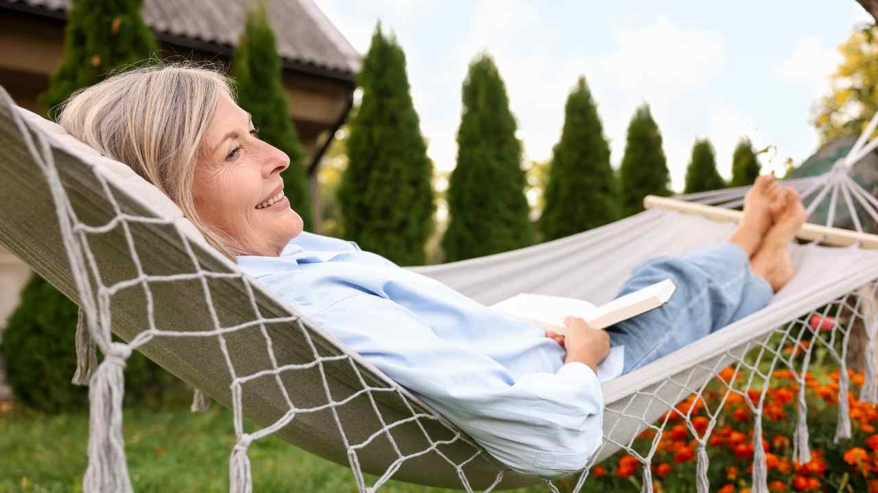 Why the US Retirement Age Is Still 65 Years Old More Americans Aim To