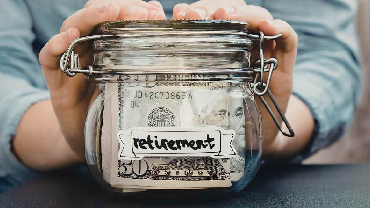 At What Age Should You Start Saving to Retire with $1 Million at Full Retirement Age