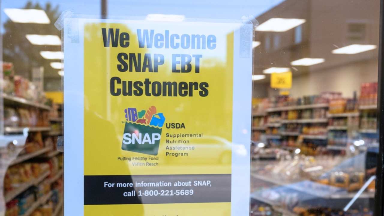 12 States Continue to Deliver SNAP Benefits up to April 28th: Check the Full List